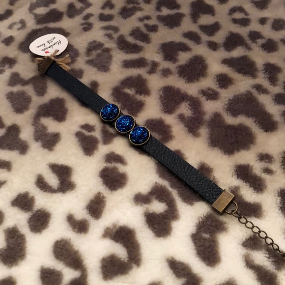 Blue Druzy Cabochon on PU Leather Band Bracelet - Picture 2 of 8